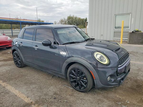 2019 MINI COOPER