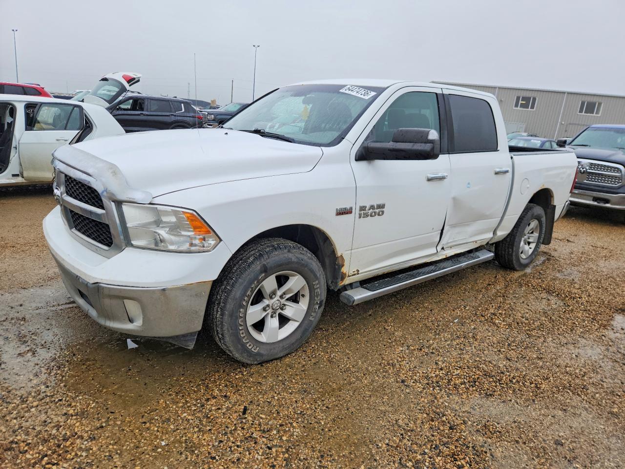 2017 RAM 1500 SLT CREW CAB 4X4