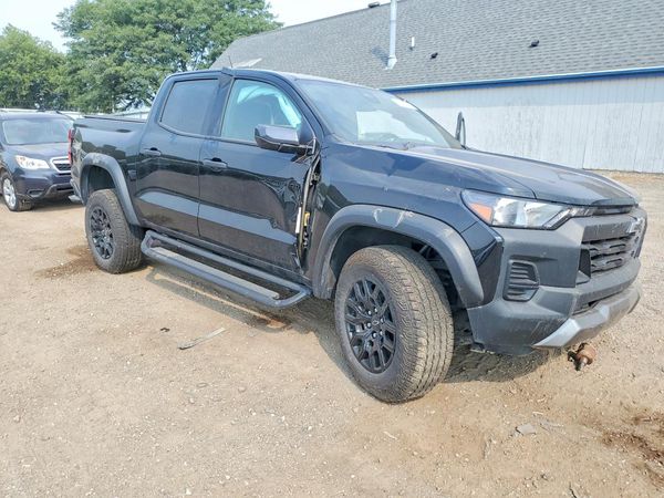 2025 CHEVROLET COLORADO Trail Boss