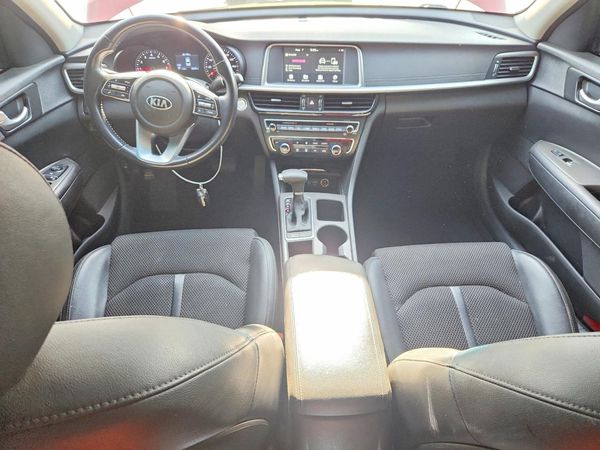 2019 KIA OPTIMA LX, S