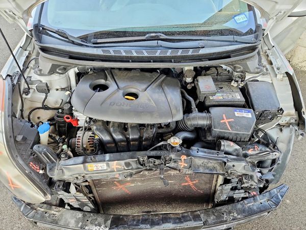 2013 HYUNDAI ELANTRA