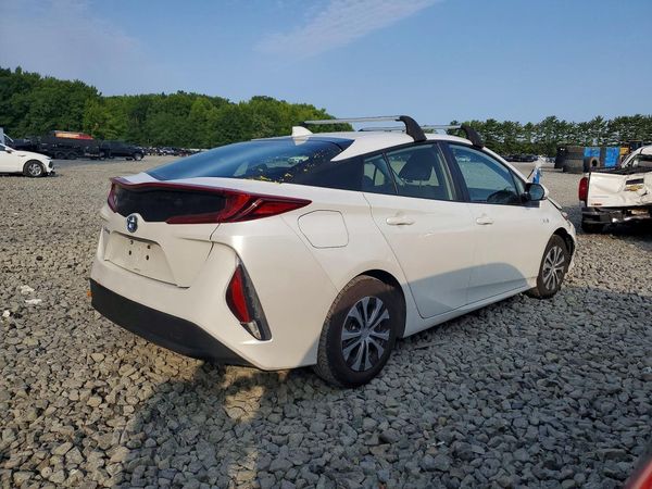 2022 TOYOTA PRIUS