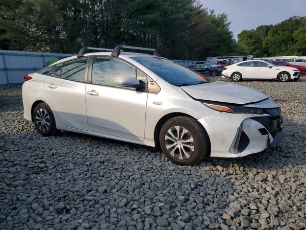 2022 TOYOTA PRIUS