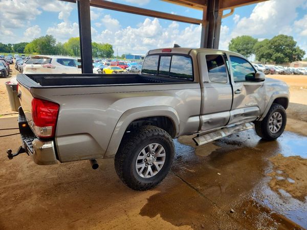 2017 TOYOTA TACOMA SR/SR5/TRD Sport