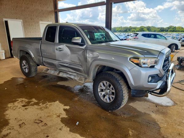 2017 TOYOTA TACOMA SR/SR5/TRD Sport