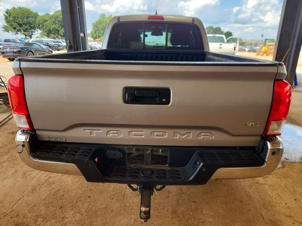 2017 TOYOTA TACOMA SR/SR5/TRD Sport
