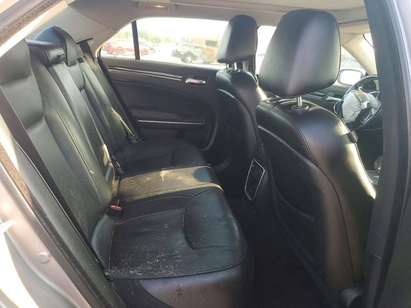 2018 CHRYSLER 300