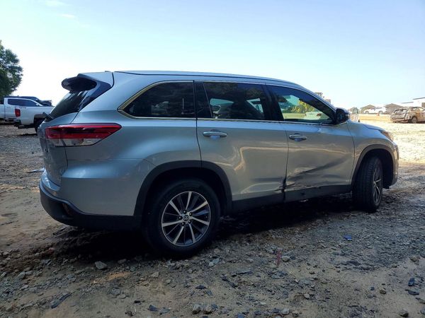 2019 TOYOTA HIGHLANDER SE/XLE