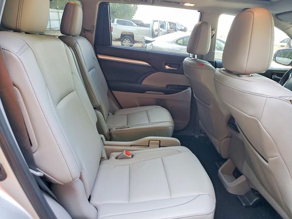 2019 TOYOTA HIGHLANDER SE/XLE