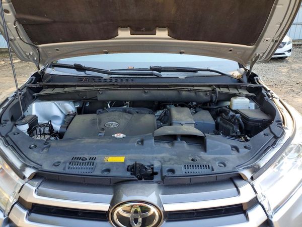 2019 TOYOTA HIGHLANDER SE/XLE