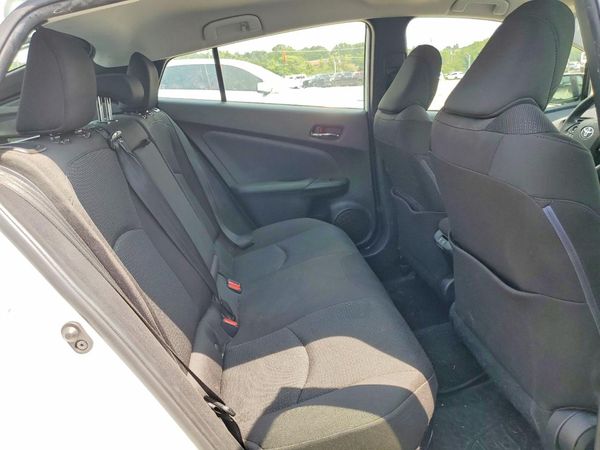 2019 TOYOTA PRIUS L/LE/XLE/LTD.