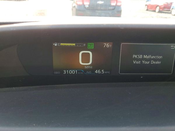 2022 TOYOTA PRIUS
