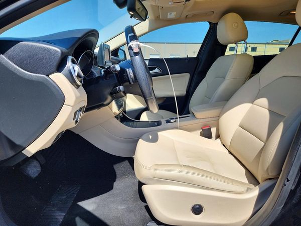 2015 MERCEDES-BENZ GLA