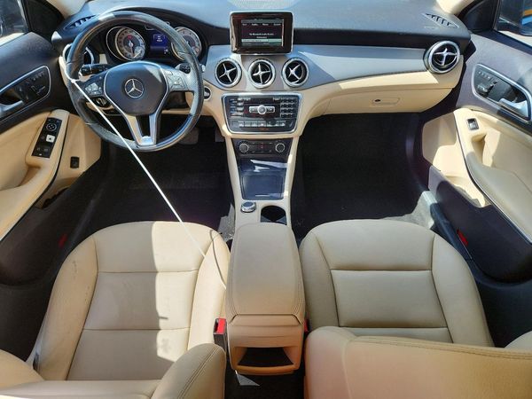 2015 MERCEDES-BENZ GLA