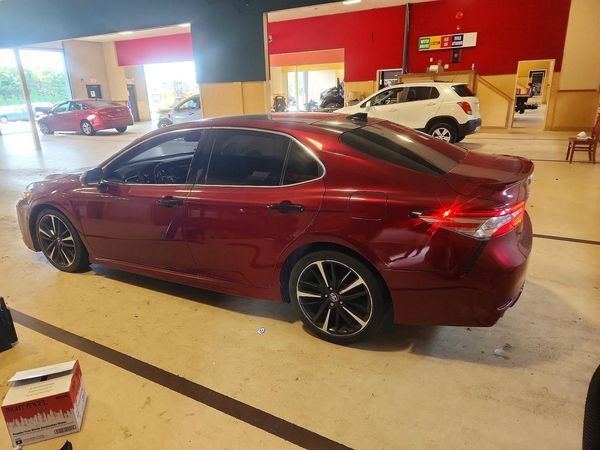2018 TOYOTA CAMRY