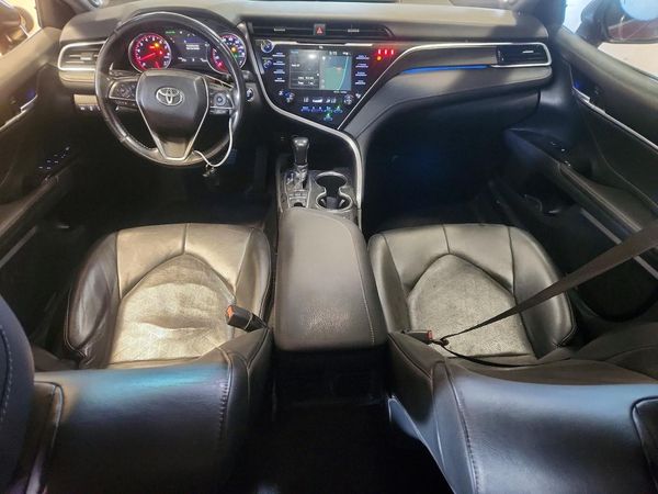 2018 TOYOTA CAMRY
