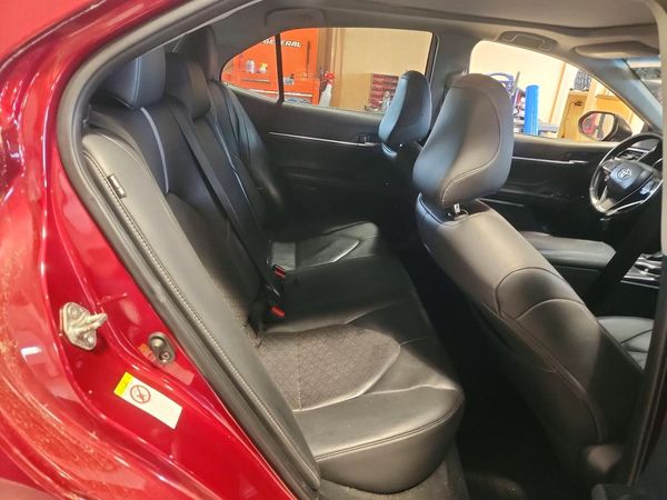 2018 TOYOTA CAMRY