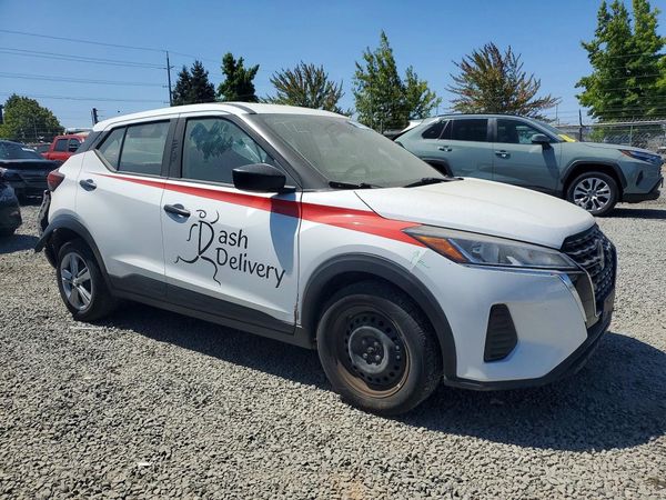 2024 NISSAN KICKS