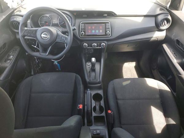 2024 NISSAN KICKS
