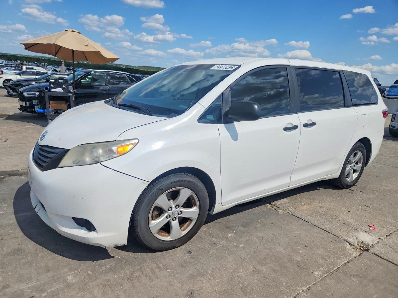 2015 TOYOTA SIENNA