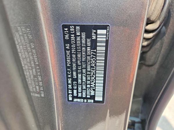 2014 PORSCHE CAYENNE