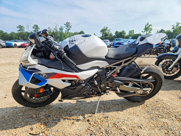 2026 BMW S 1000