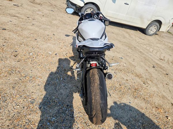 2026 BMW S 1000
