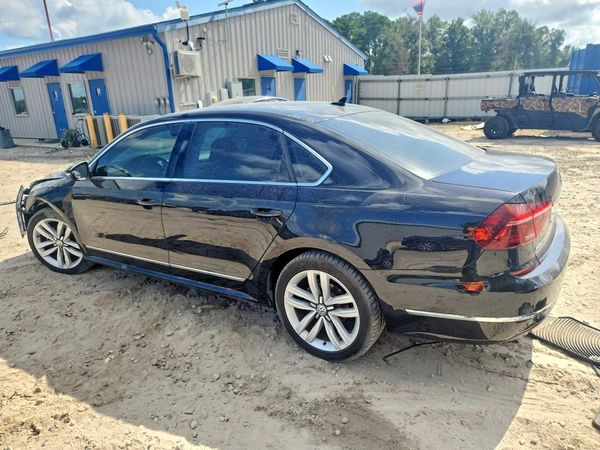 2017 VOLKSWAGEN PASSAT