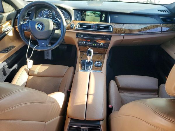 2013 BMW 740