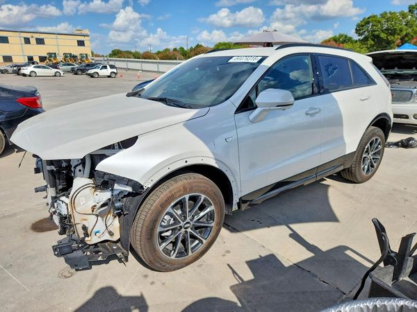 2025 CADILLAC XT4 Sport