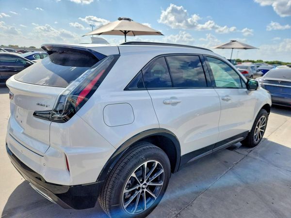 2025 CADILLAC XT4 Sport