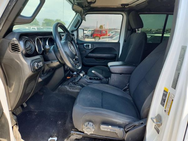 2021 JEEP GLADIATOR Sport — DENT