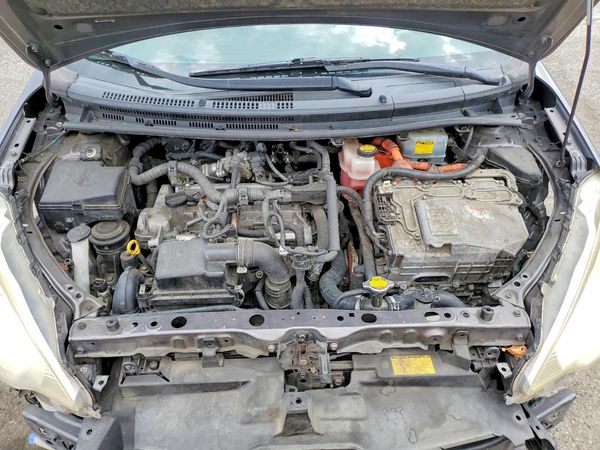 2013 TOYOTA PRIUS C TH