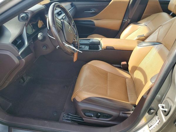 2019 LEXUS ES 350