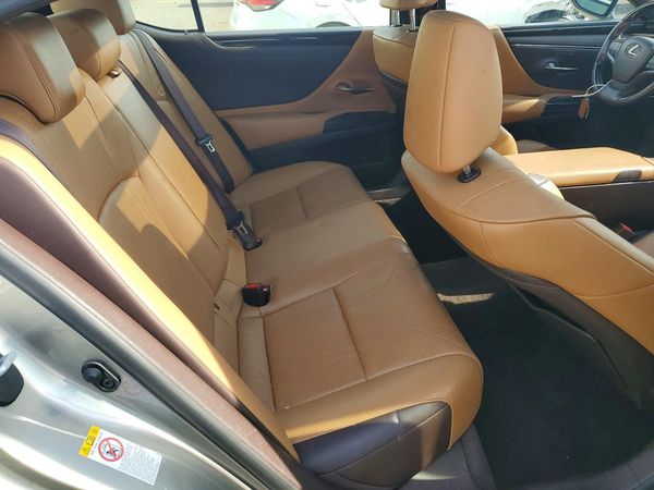 2019 LEXUS ES 350