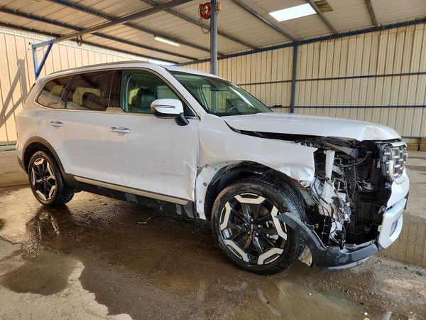 2025 KIA TELLURIDE S — Passenger 3/4