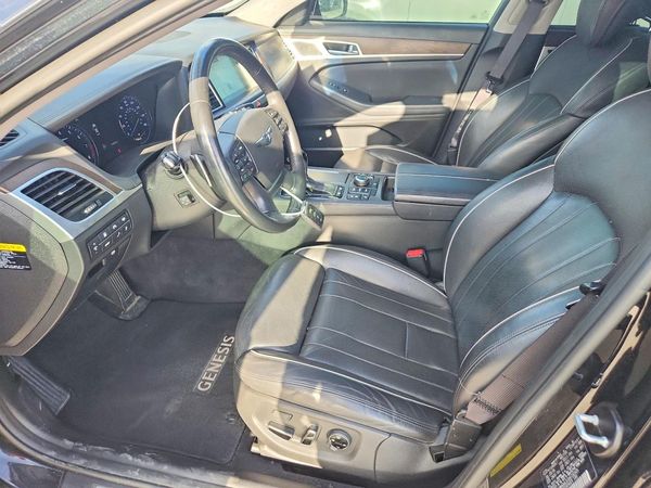 2017 GENESIS G80