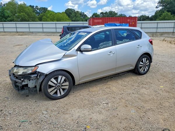 2013 KIA FORTE5