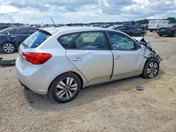 2013 KIA FORTE5