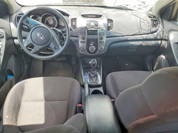 2013 KIA FORTE5