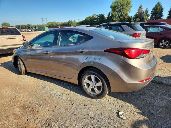 2015 HYUNDAI ELANTRA GLS(Middle)