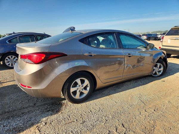 2015 HYUNDAI ELANTRA GLS(Middle)