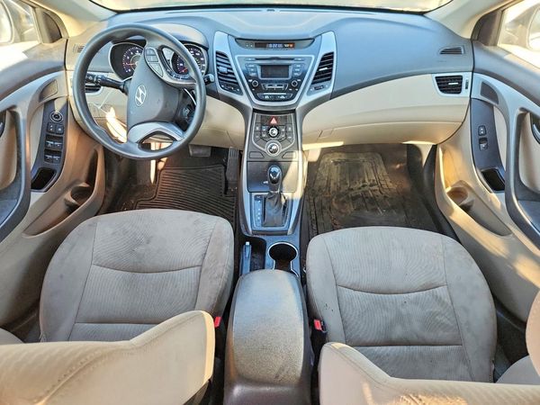 2015 HYUNDAI ELANTRA GLS(Middle)