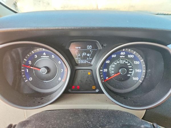 2015 HYUNDAI ELANTRA GLS(Middle)