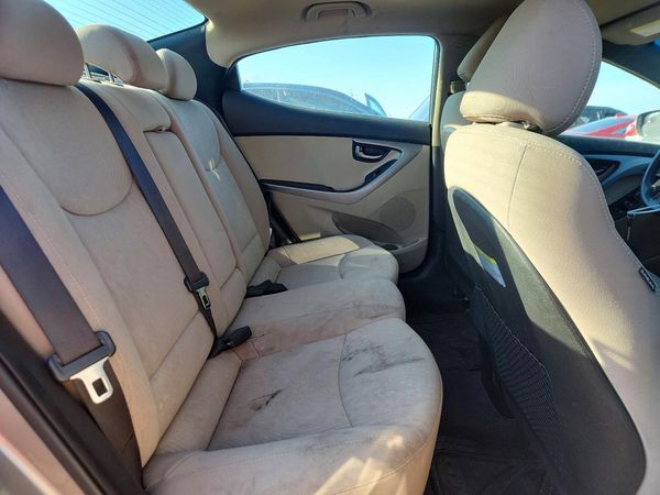 2015 HYUNDAI ELANTRA GLS(Middle)