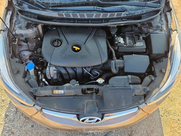 2015 HYUNDAI ELANTRA GLS(Middle)