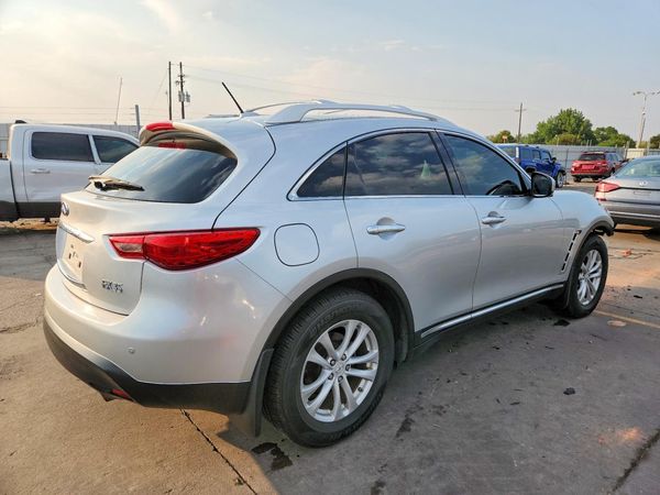 2012 INFINITI FX35