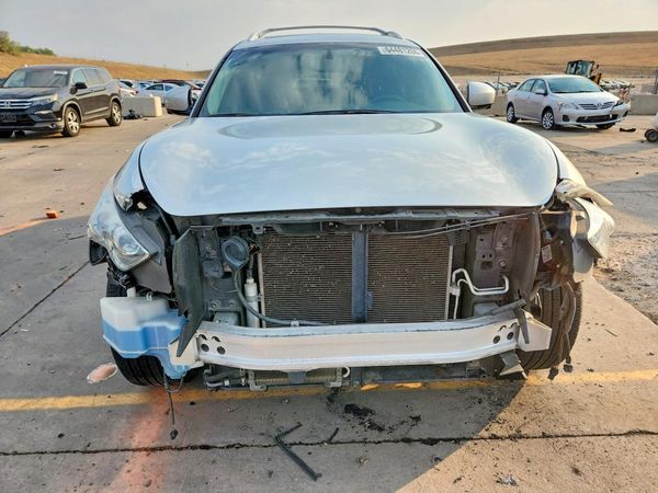 2012 INFINITI FX35