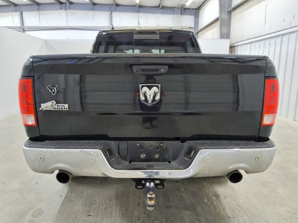 2016 RAM 1500 SLT