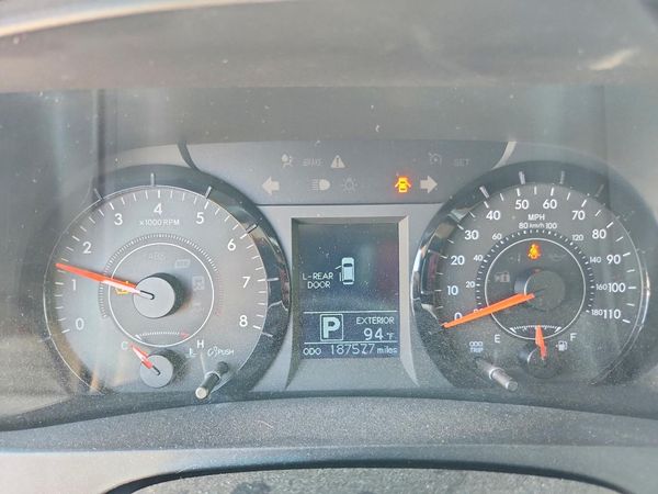 2015 TOYOTA SIENNA